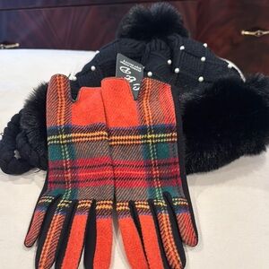 Stylish Black and Red Women's Accessories Set